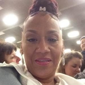 Meet your Posher, Annette